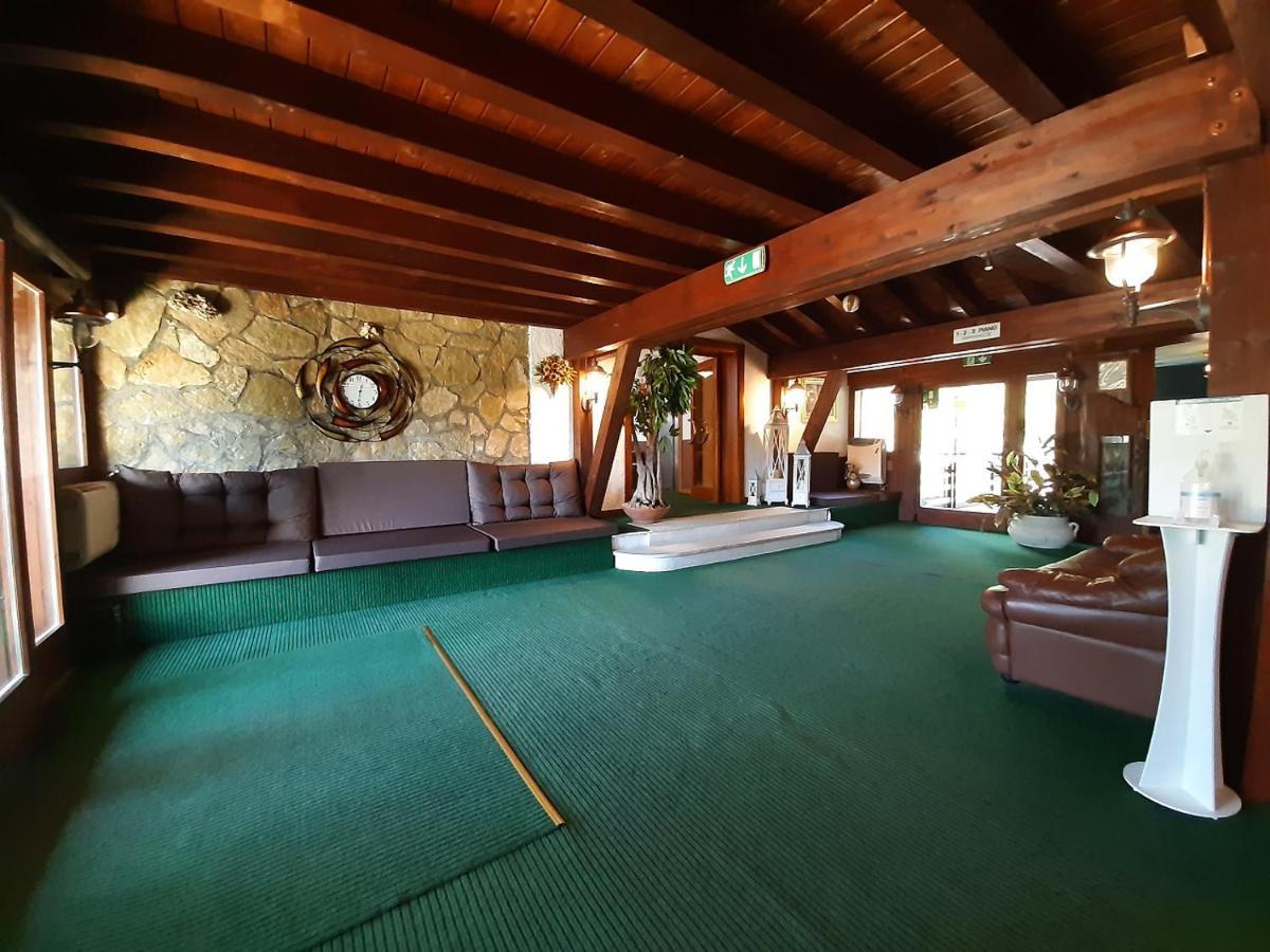 Hotel Orso Bianco بيسكاسيرولي المظهر الخارجي الصورة